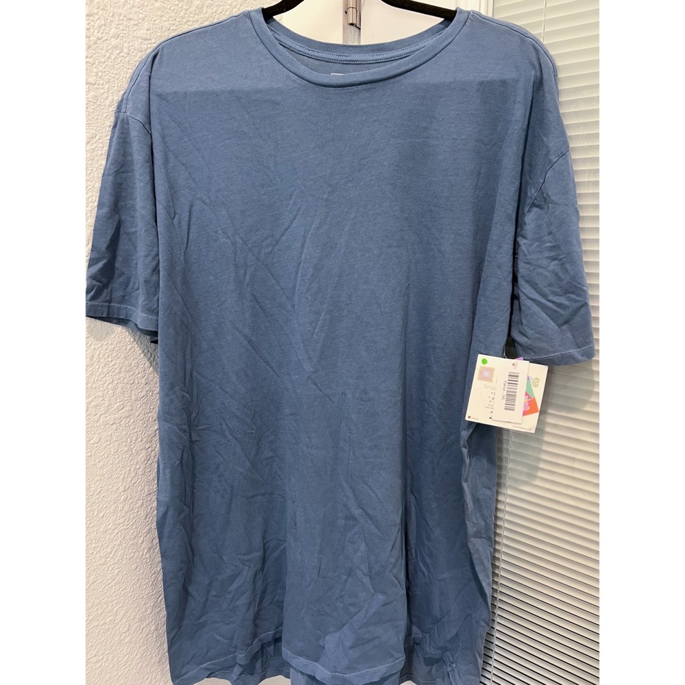 2XL LuLaRoe Patrick Tee